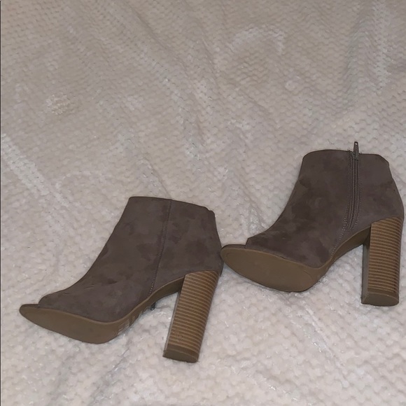 Shoes - Ankle booties